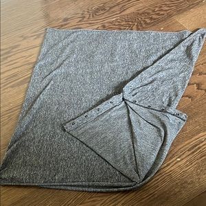 Lululemon customizable snap scarf